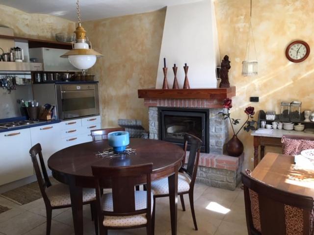 Casa Petra - Casa Tre Stelle - Casa Caneva - Ferien Fuer 6-14 Personen Ponti المظهر الخارجي الصورة